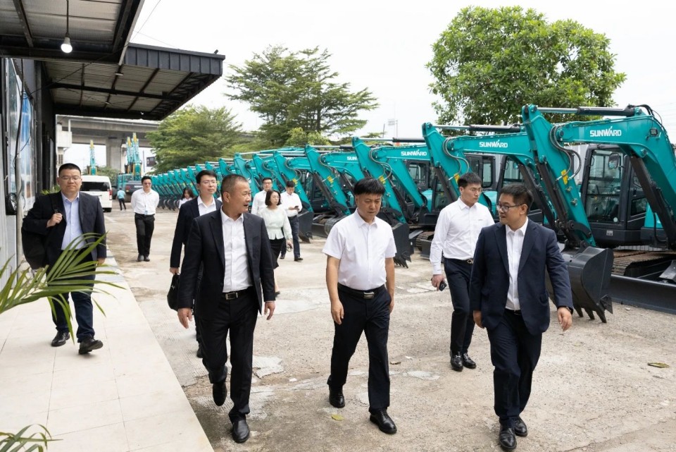 广州工控集团党委书记、董事长景广军率队考察山河智能印尼子公司