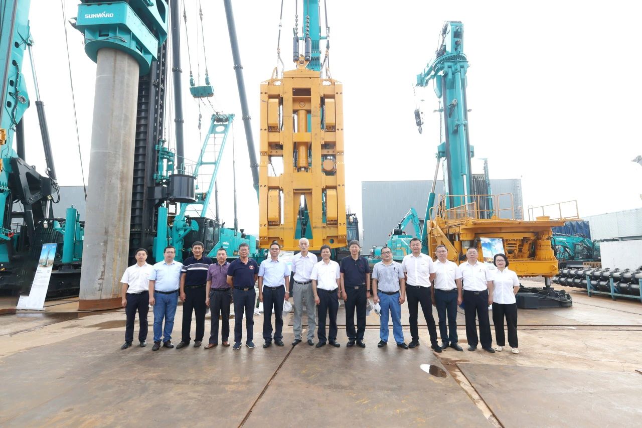 国际领先！山河智能6项科技成果通过鉴定