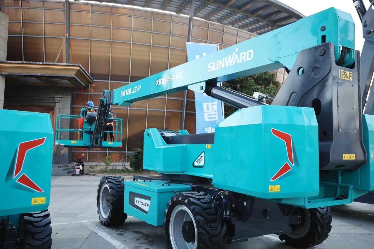 登“高”向“新”，山河智能亮相第九届全国高空作业平台租赁大会