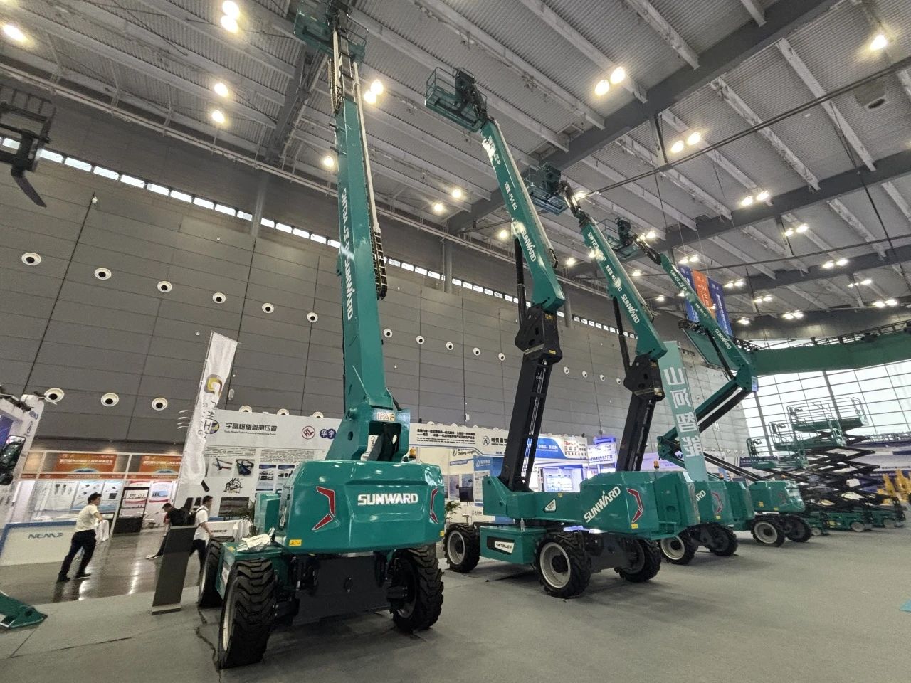 2025 CICEE | 山河智能SWT34JE-P电动直臂式高空作业平台重磅发布！