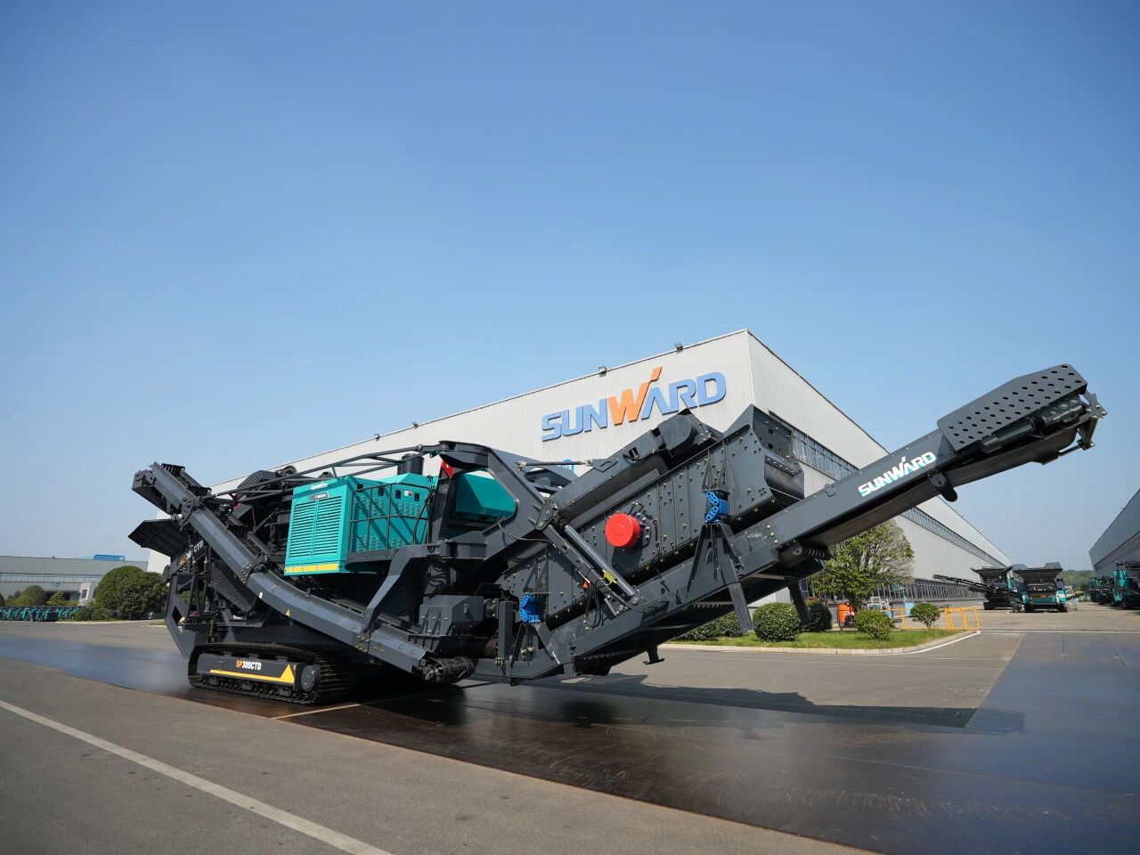破局国际市场，无惧极寒工况！山河智能SP300CTD柴电两用圆锥破碎站成功下线