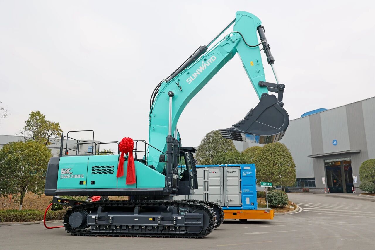山河智能SWE700FE电动挖掘机成功交付，助力打造绿色智慧矿山